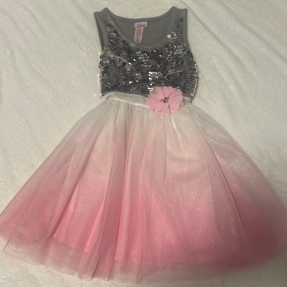 Little girls dress